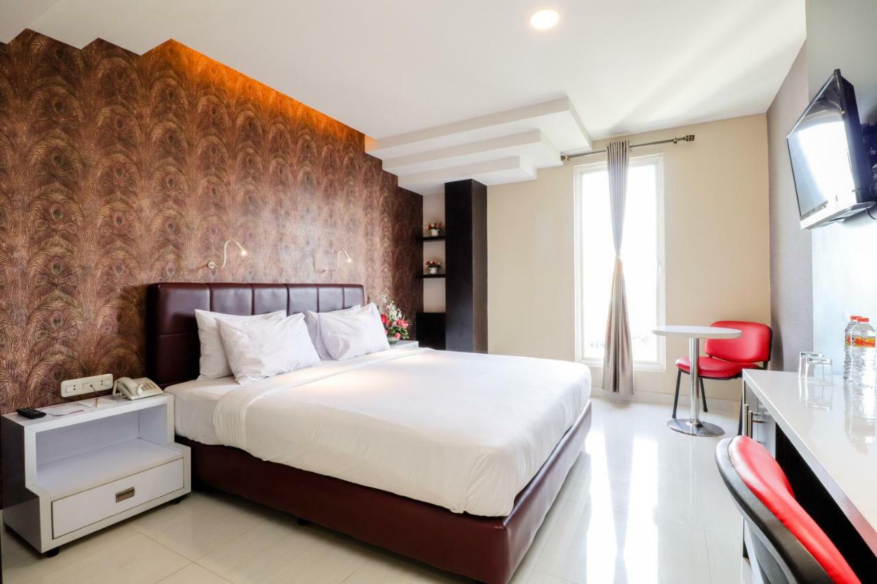 Hotel Empress Makassar Eksteriør billede